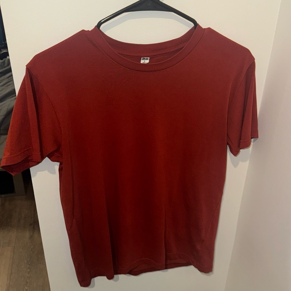 Uniqlo T-Shirt Size S